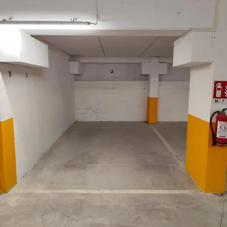 Al Capo In B - With Parking *